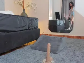 angieebaezz – webcam model profile photo