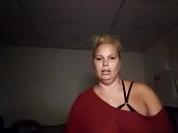 deedeemarie02 – webcam model profile photo