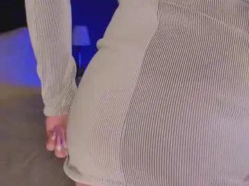 lilyconor – webcam model profile photo