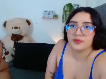 maddie_and_chelsea_ – webcam model profile photo