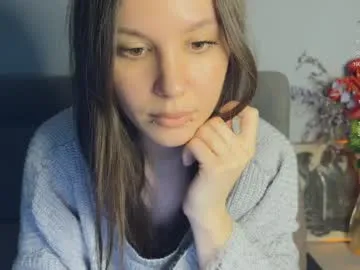 yourher0in – webcam model profile photo