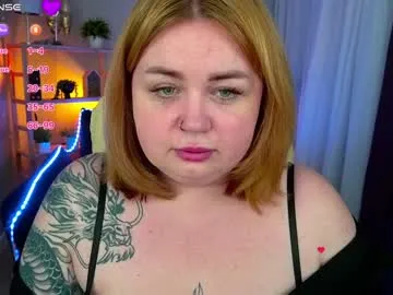 zarareign_ – webcam model profile photo