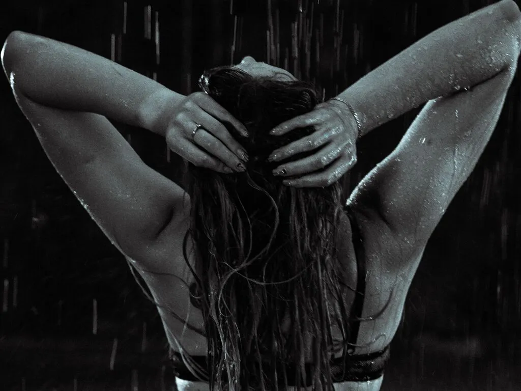 LunaGros – webcam model profile photo